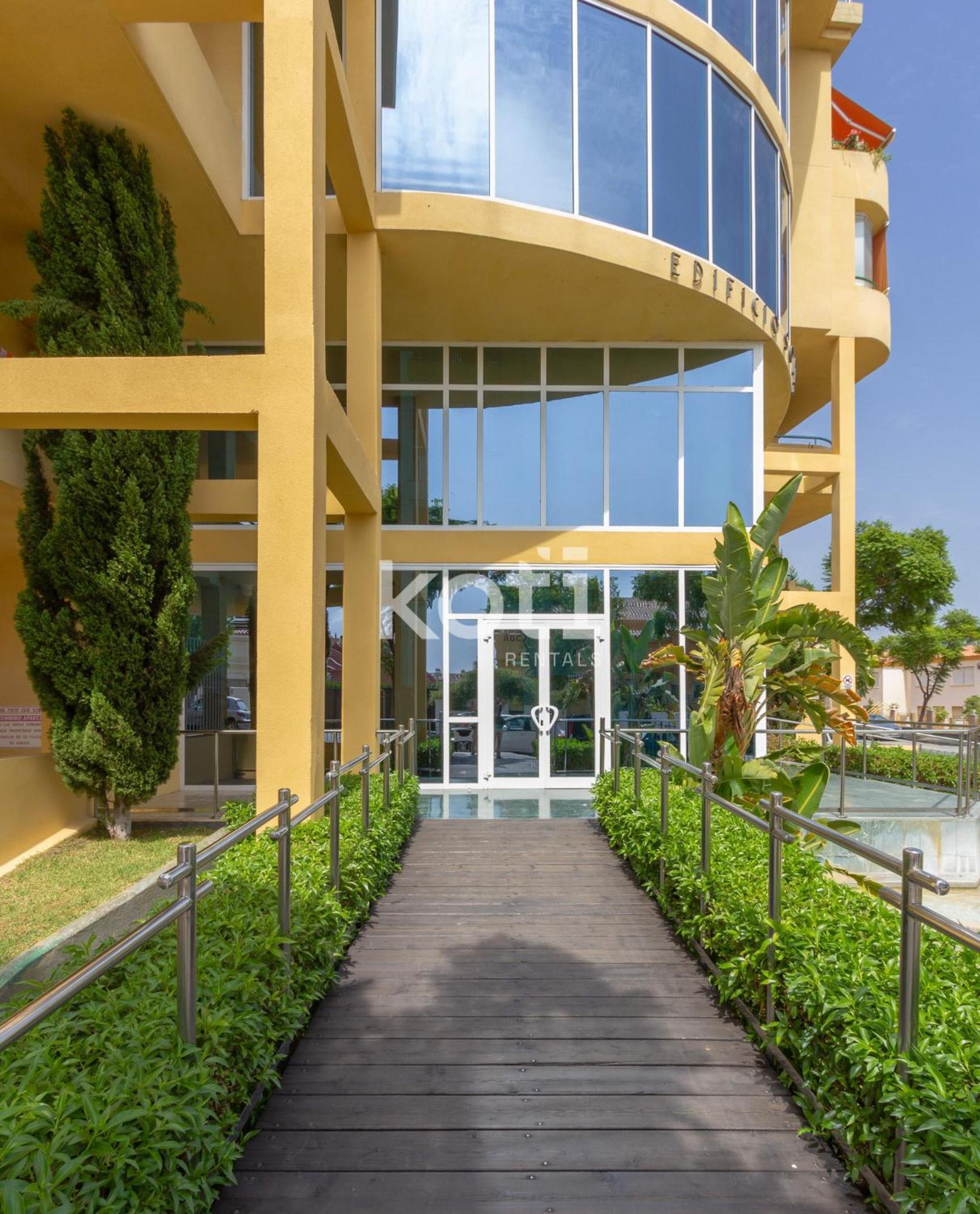 Koti Rentals - Nenufar Fuengirola Kültér fotó